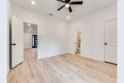 2323 Volga Avenue, Dallas, TX 75216 - Photo 13