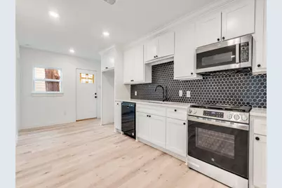 2323 Volga Avenue, Dallas, TX 75216 - Photo 9