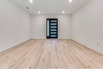 2323 Volga Avenue, Dallas, TX 75216 - Photo 5