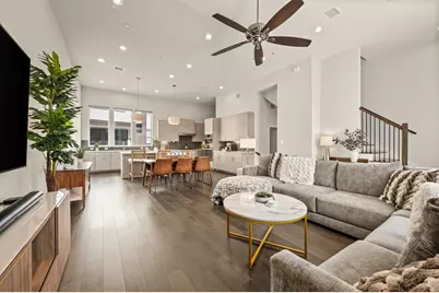 381 E Greenbriar Lane #502, Dallas, TX 75203 - Photo 1