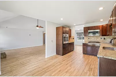 718 County Road 232, Collinsville, TX 76233 - Photo 11