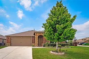 1911 Meadow Crest Dr, Princeton, TX 75407 - Photo 1