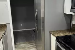 4845 Cedar Springs Rd, Dallas, TX 75219 - Photo 15