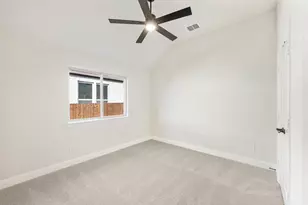 581 Red Maple Rd, Waxahachie, TX 75165 - Photo 7