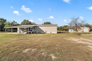 1605 Cloverleaf Rd, Bellmead, TX 76705 - Photo 5
