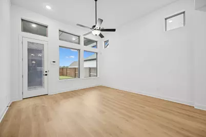 2024 Cuellar Way, Van Alstyne, TX 75495 - Photo 9