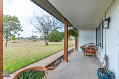 917 County Road 3798, Springtown, TX 76082 - Photo 5