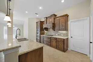 8300 Inspiration Ln, McKinney, TX 75071 - Photo 11