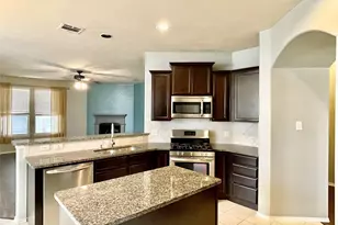 1005 Lake Woodland Dr, Little Elm, TX 75068 - Photo 5