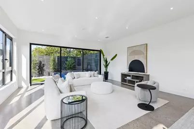 6801 Tyree Street, Dallas, TX 75209 - Photo 9