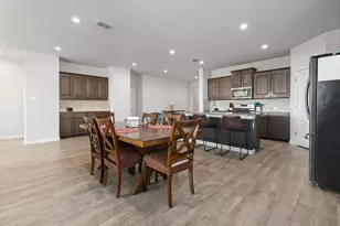 1315 Dublin Dr, Cleburne, TX 76033 - Photo 11