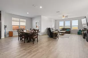 1315 Dublin Dr, Cleburne, TX 76033 - Photo 9