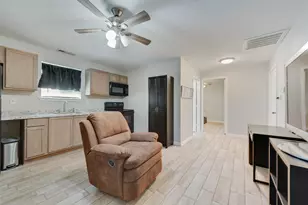 2725 Purple Sage Ct, Saginaw, TX 76179 - Photo 29