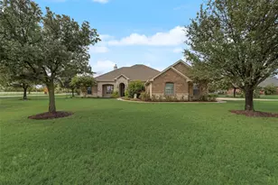 2725 Purple Sage Ct, Saginaw, TX 76179 - Photo 1