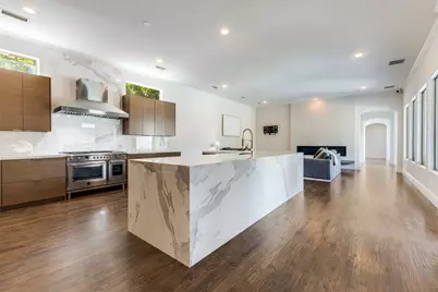 8647 Wingate Drive, Dallas, TX 75209 - Photo 7