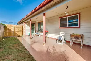 1926 Creek Wood Circle, Irving, TX 75060 - Photo 27