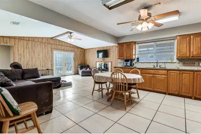 1926 Creek Wood Circle, Irving, TX 75060 - Photo 11