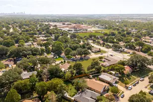 1926 Creek Wood Circle, Irving, TX 75060 - Photo 37