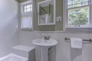 2220 W Rosedale St S, Fort Worth, TX 76110 - Photo 13