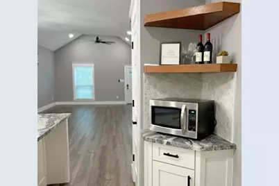 706 E 11th Avenue, Corsicana, TX 75110 - Photo 15