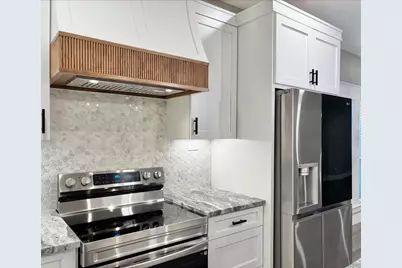 706 E 11th Avenue, Corsicana, TX 75110 - Photo 17