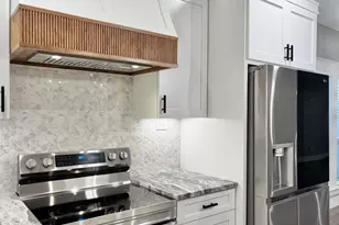 706 E 11th Ave, Corsicana, TX 75110 - Photo 17