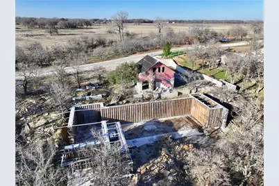 229 W Bluff Lane, Millsap, TX 76066 - Photo 13