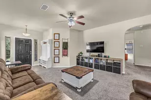 1100 New Meadow Dr, Azle, TX 76020 - Photo 9