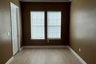 503 S 5th St, Bonham, TX 75418 - Photo 5