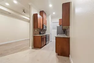 503 S 5th St, Bonham, TX 75418 - Photo 5