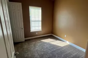 503 S 5th St, Bonham, TX 75418 - Photo 11