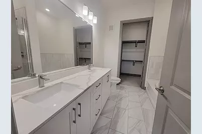 2700 Old Denton Road #2222, Carrollton, TX 75007 - Photo 9