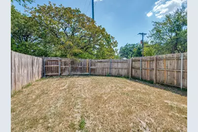 2325 Donalee Street, Fort Worth, TX 76105 - Photo 17