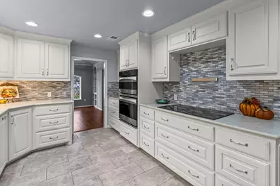 2313 Perryland Drive, Arlington, TX 76013 - Photo 9