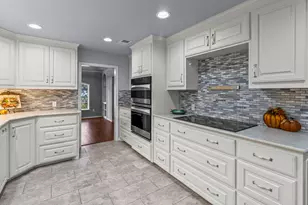 2313 Perryland Dr, Arlington, TX 76013 - Photo 9