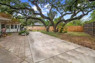 2313 Perryland Dr, Arlington, TX 76013 - Photo 31