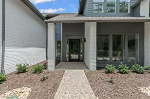 2109 Greta Ln, Fort Worth, TX 76120 - Photo 3