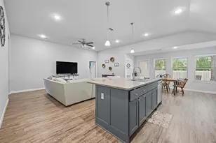 977 Sam St, Springtown, TX 76082 - Photo 9