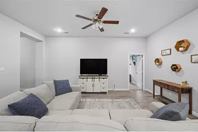 977 Sam Street, Springtown, TX 76082 - Photo 5