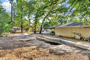 3607 Halifax Dr, Arlington, TX 76013 - Photo 33