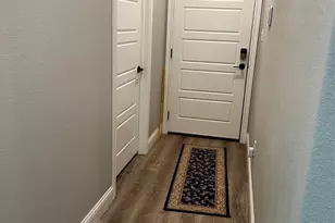 505 S Sky Ct, Granbury, TX 76049 - Photo 13