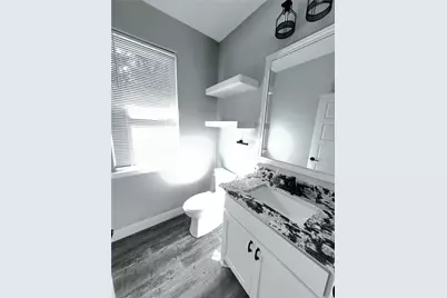 505 S Sky Court, Granbury, TX 76049 - Photo 15