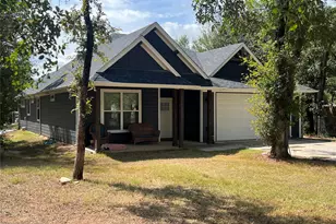 505 S Sky Ct, Granbury, TX 76049 - Photo 1