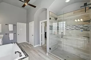 1306 Andrew Ct, Lewisville, TX 75056 - Photo 15