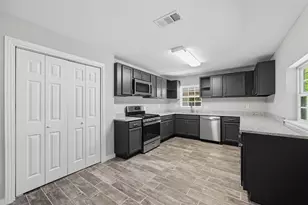 1927 Riverway Dr, Dallas, TX 75217 - Photo 5