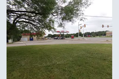 4719 Miller, Fort Worth, TX 76119 - Photo 3