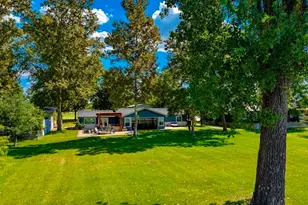 1017 Airport Rd, Possum Kingdom Lake, TX 76449 - Photo 3