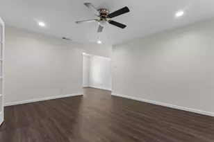 910 Waikiki Dr, Garland, TX 75043 - Photo 13