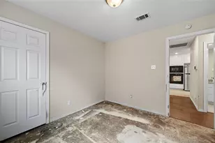 2903 E Mitchell St, Arlington, TX 76010 - Photo 13