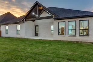 912 Bandon Dunes Dr, Burleson, TX 76028 - Photo 31